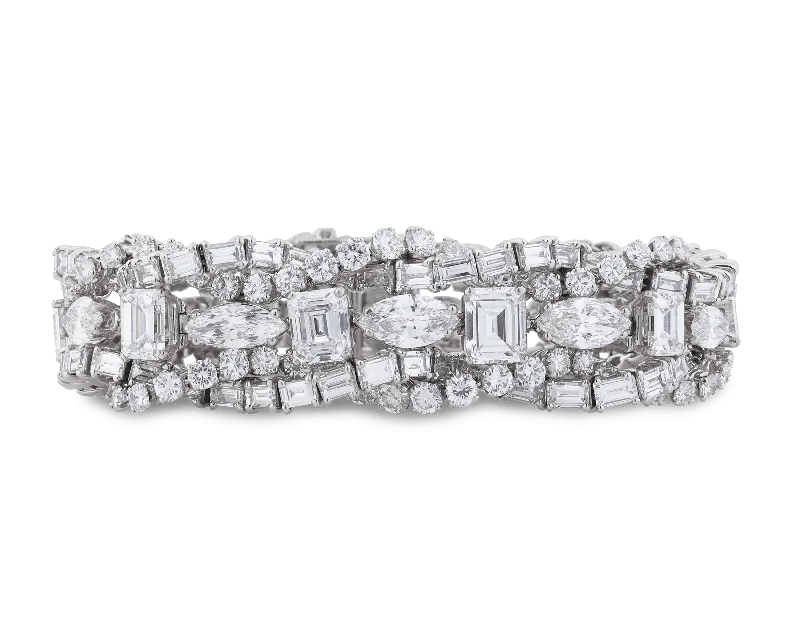 Bracelets with vintage claw-set gemstones -French Diamond Bracelet, 55.00 Carats