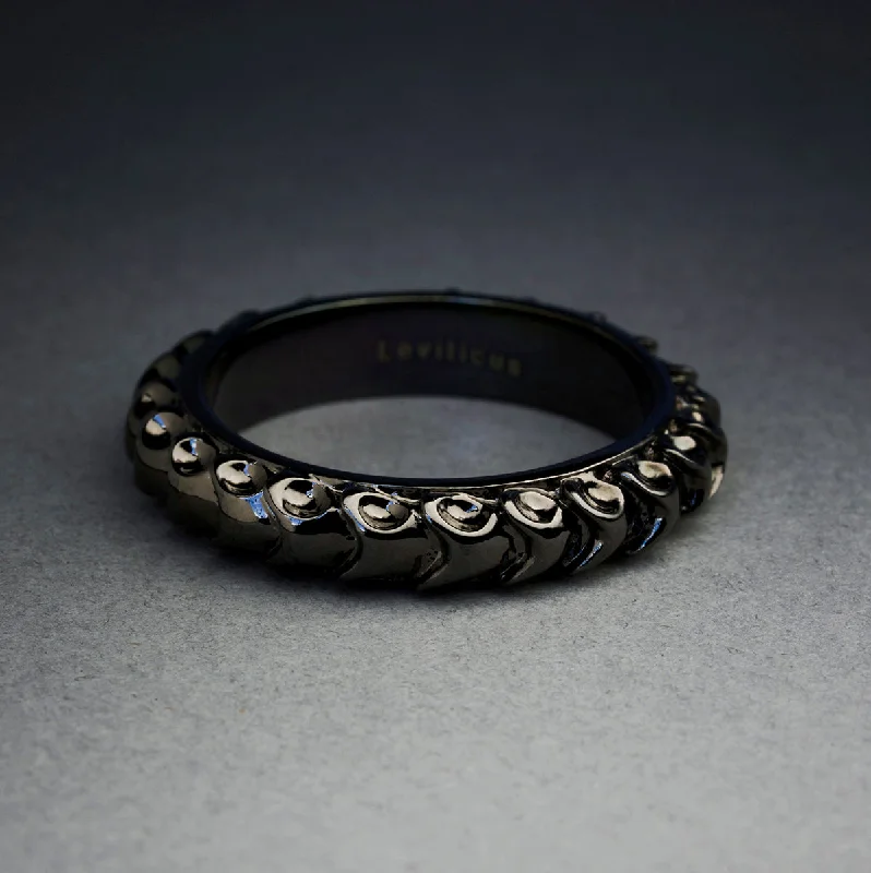 Women’s promise rings with subtle star engravings -Snake Vertebrae Ring