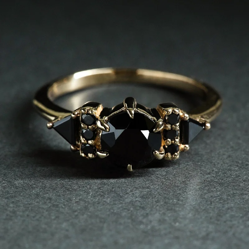 Women’s rings with faceted rose quartz shine -Black Diamond Siouxsie Ring