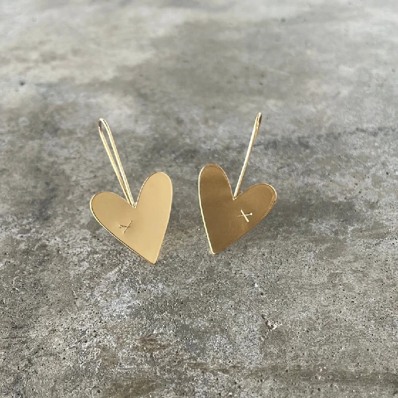 Hoop earrings with polished metal for a shiny and high-quality finish-medium asymmetrical heart earrings-vermeil