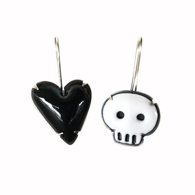 Hoop earrings with resin accents for a bold and colorful design-mismatch heart and skull earrings