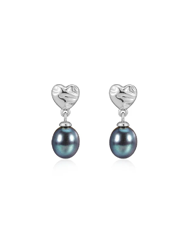 Best hoop earrings with snake chain details for a sleek and modern touch-The Hammered Heart Pearl Studs