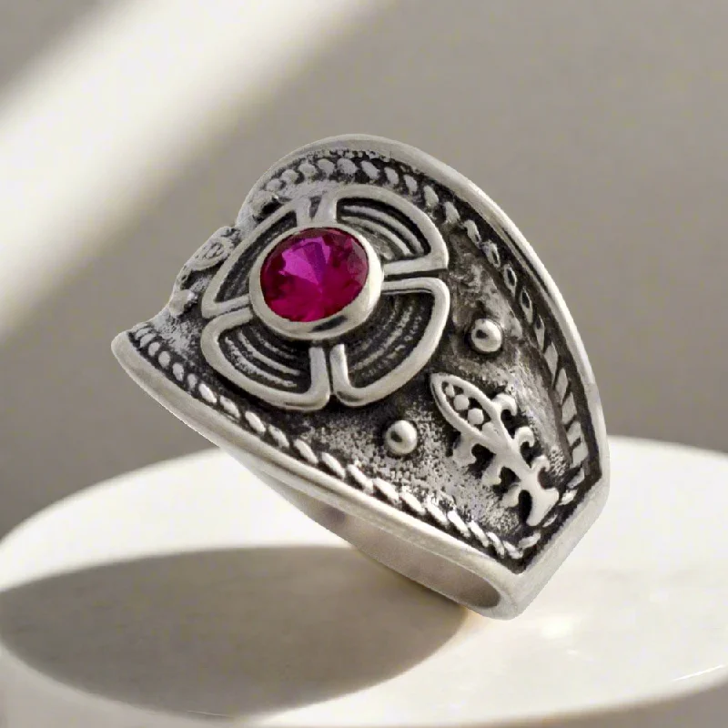 Women’s rings with agate slices for earthiness -Ring in Sterling Silver with Zircon (DT-06)